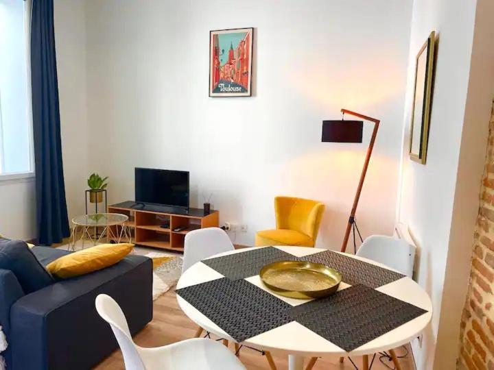 Appartement Capitole, Grand T1 Bis, Lumineux, Neuf.